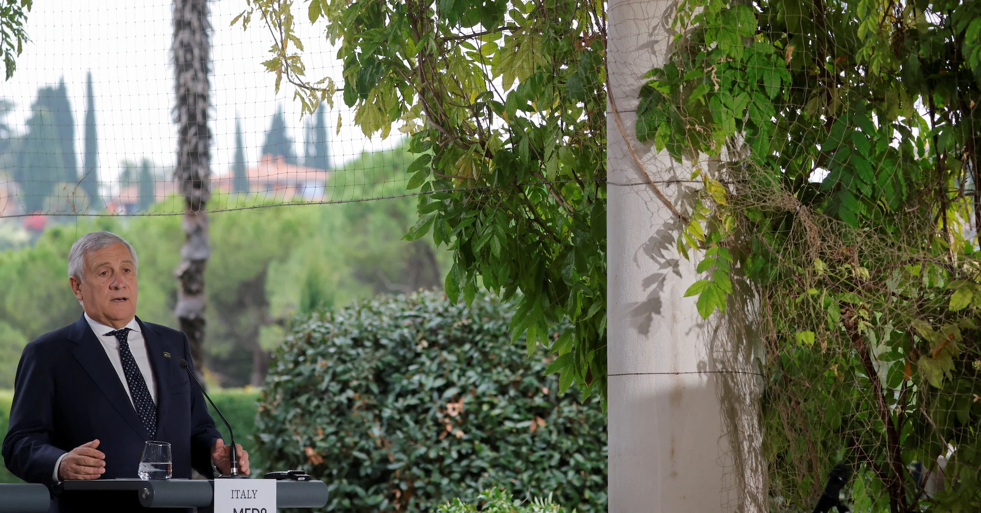 Italy urges US to unlock pay for military base workers amid shutdown