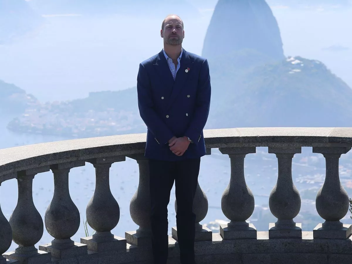 Prince William recreates incredible Princess Diana moment on moving visit