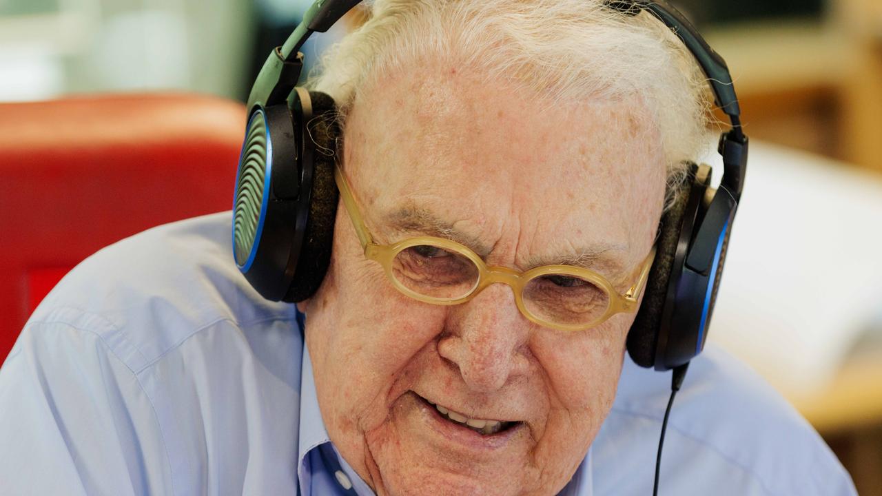 John Laws, radio legend, dead at 90