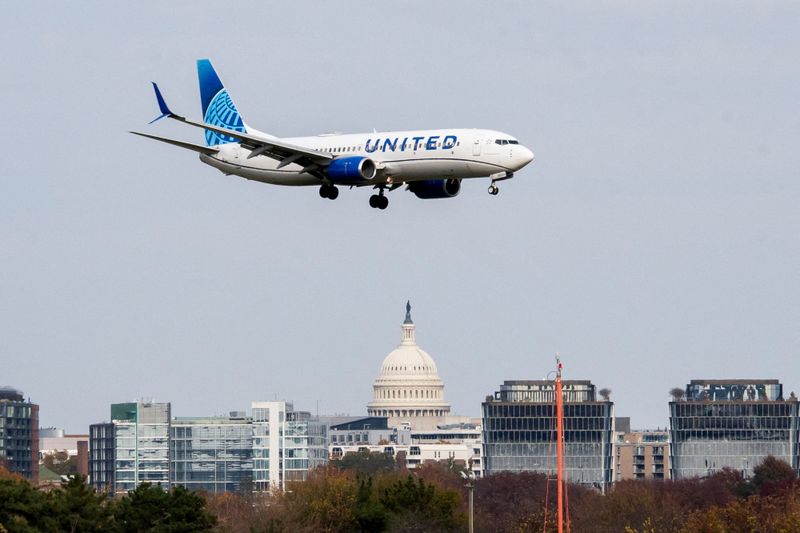 US airlines cancel over 1,000 flights for second straight day largely due to govt shutdown