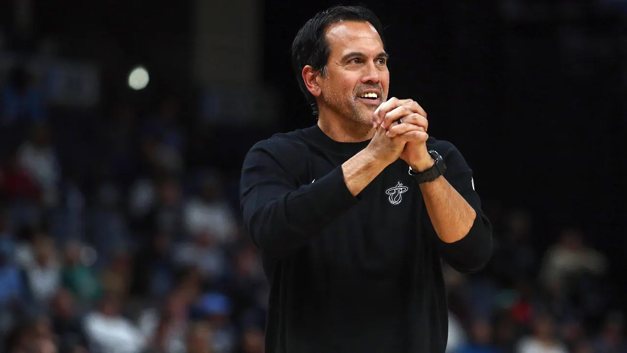 Heat coach Erik Spoelstra praises 'amazing' first responders in aftermath of fiery home blaze