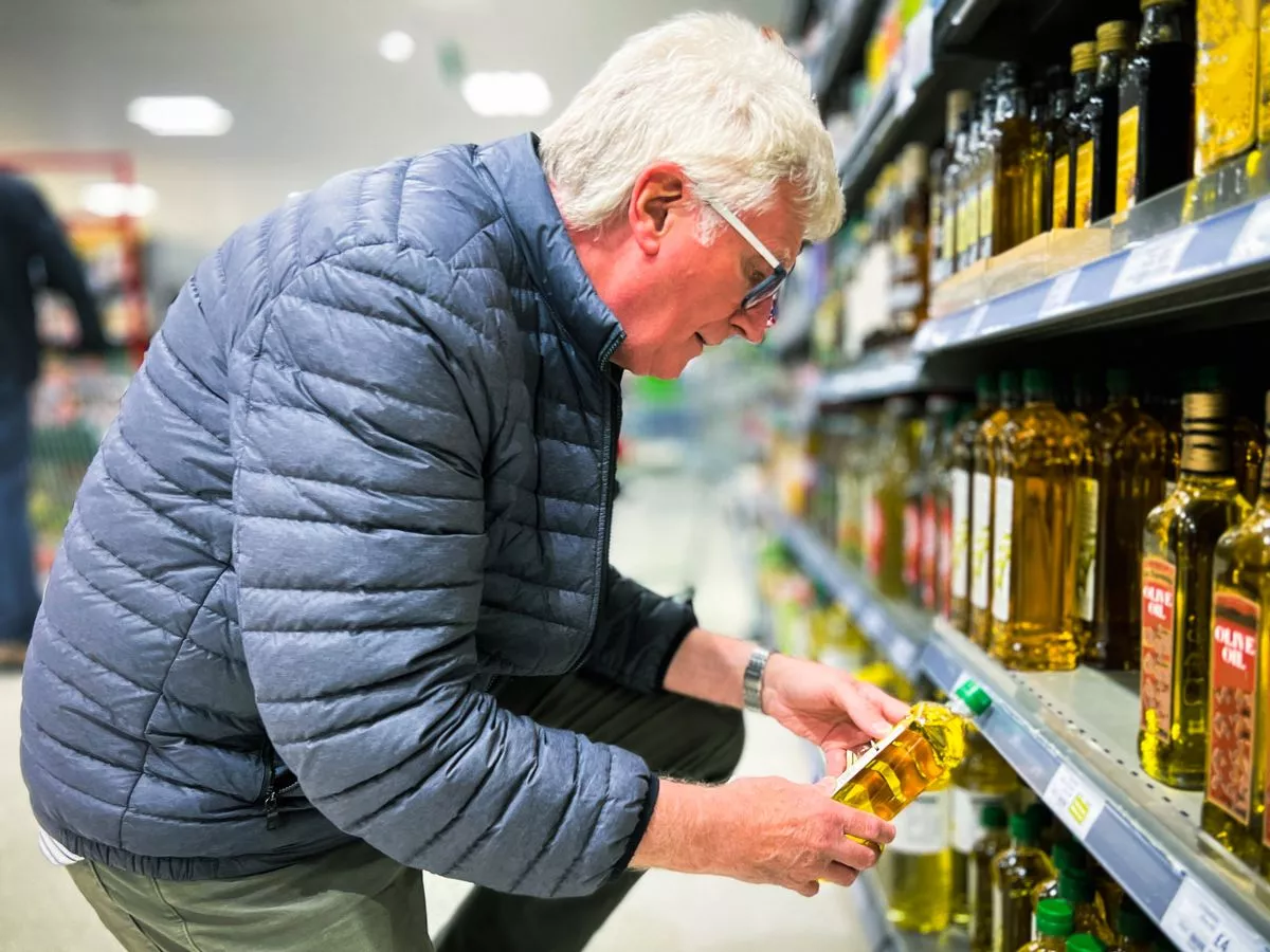 Make this one swap in the kitchen to ease arthritis pain, expert says