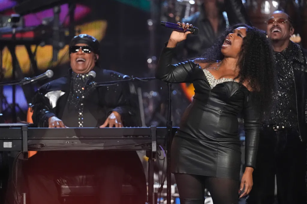 Rock & Roll Hall of Fame ceremony opens with Sly Stone tribute