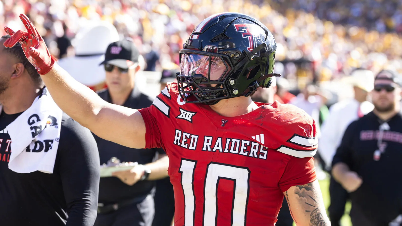 Texas Tech star Jacob Rodriguez enters Heisman conversations with pose vs. BYU