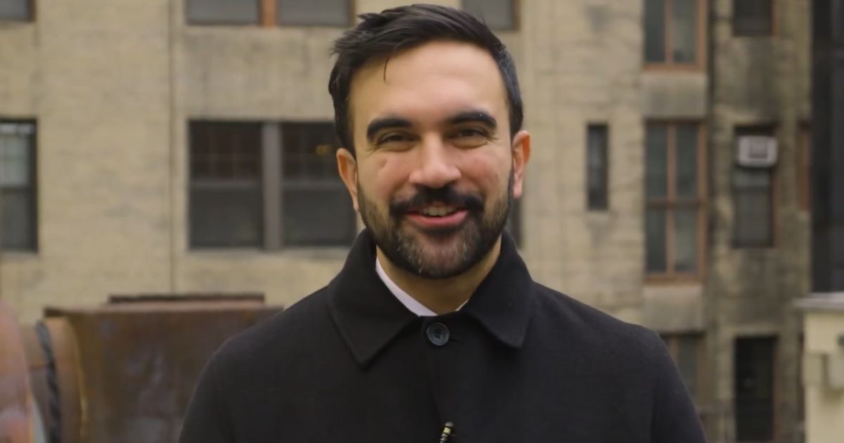 Crowd Chants ‘ALLAHU AKBAR’ as NYC Mayor-Elect Zohran Mamdani Speaks in Mosque