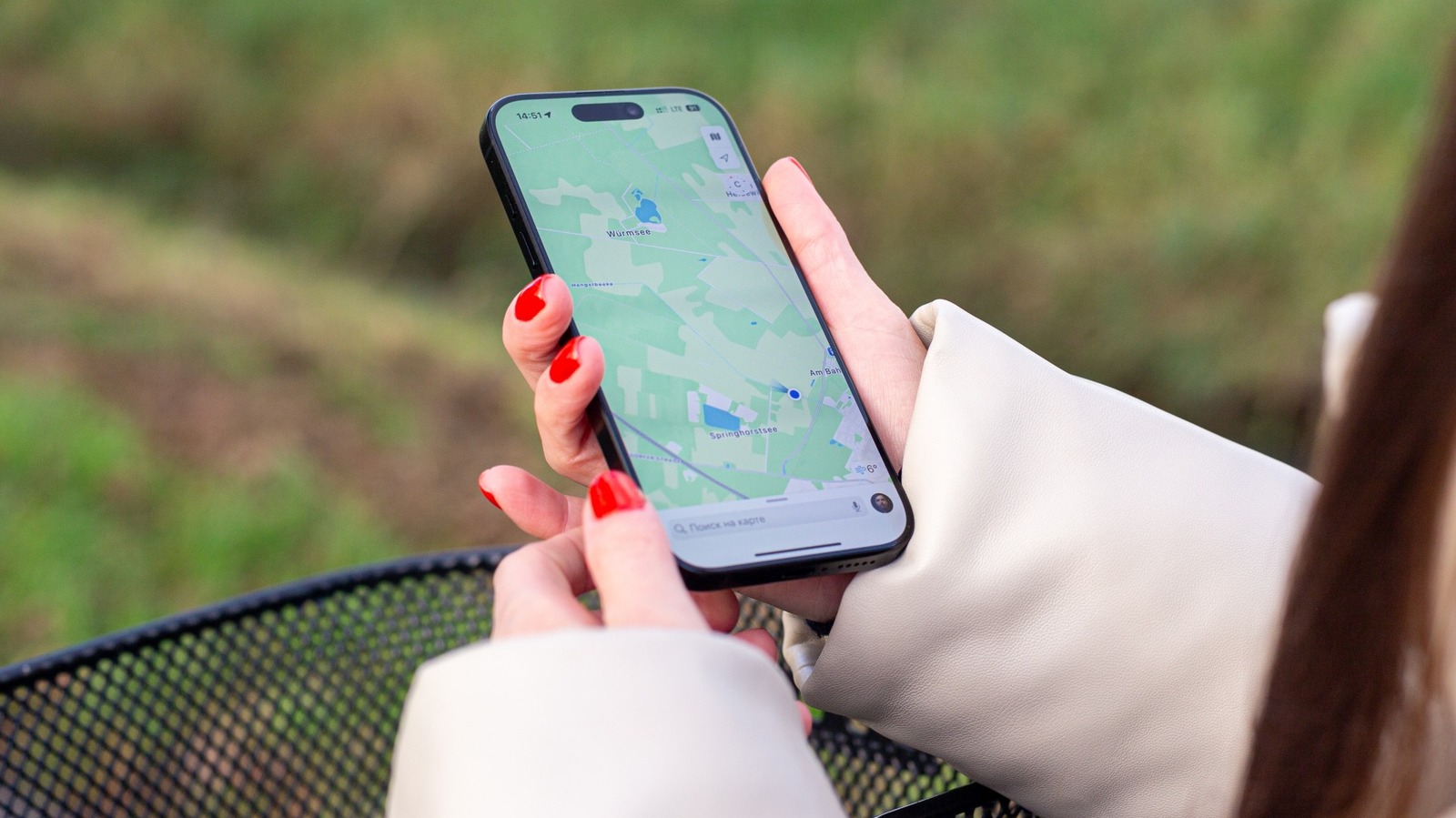 Rumor Of Ads In Apple Maps Has Users Up In Arms: 'Short-Sighted Move'