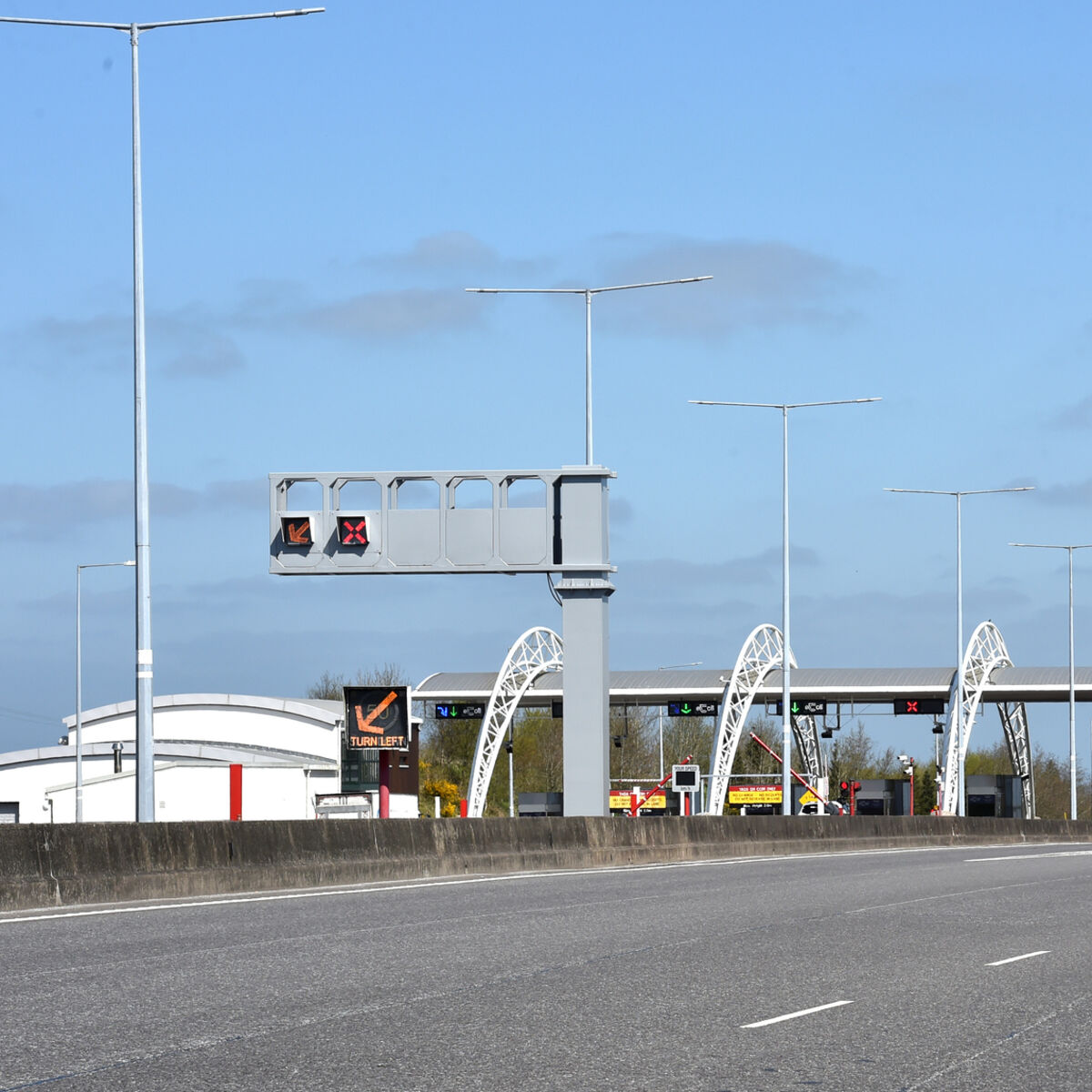 Toll roads to impose rises of between 10c and €1 from January