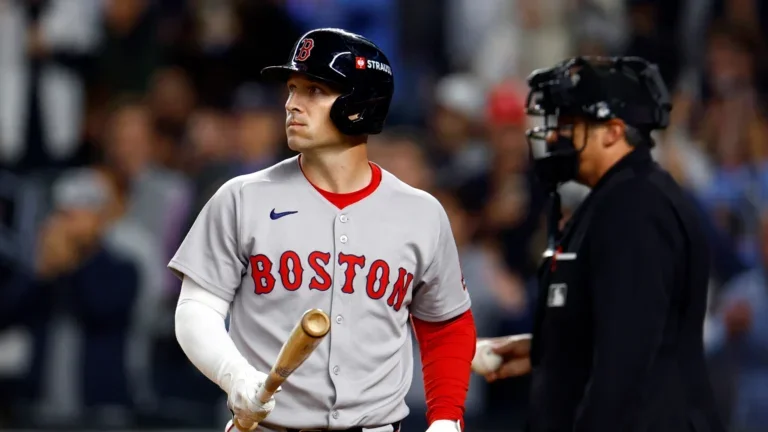 What insiders are predicting for Red Sox in MLB free agency