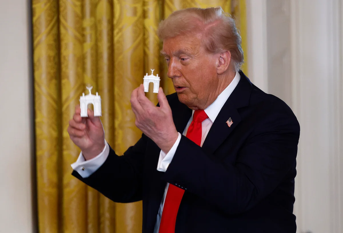 Price of Trump’s planned victory arch for DC revealed - and it has 8 zeros