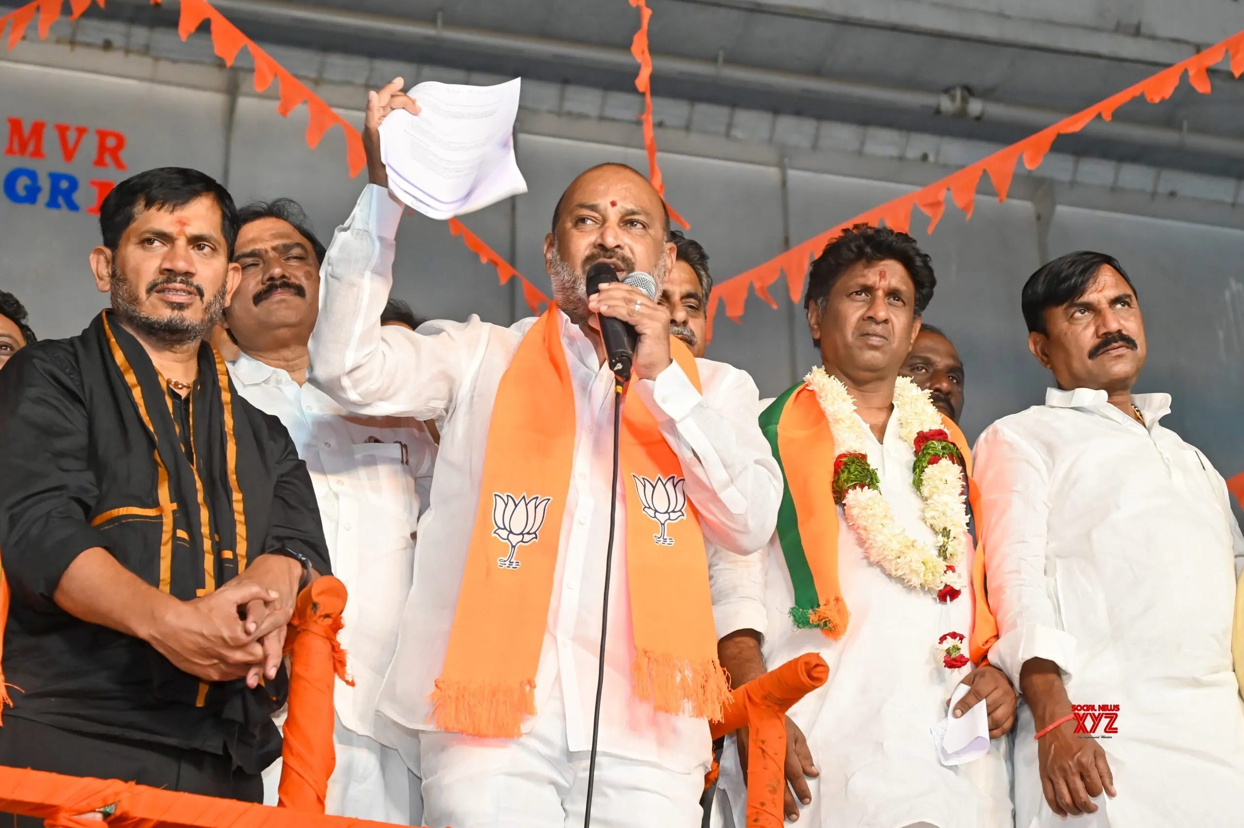 Bandi Sanjay Kumar Addresses Street Meeting in Sheikhpet #Gallery