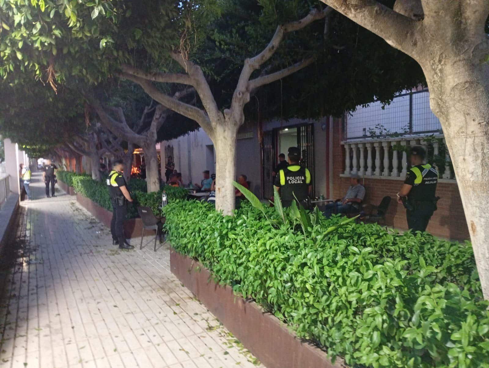 Seven Arrested in Rojales Club Raid for Drugs, Weapons, and Immigration Offences