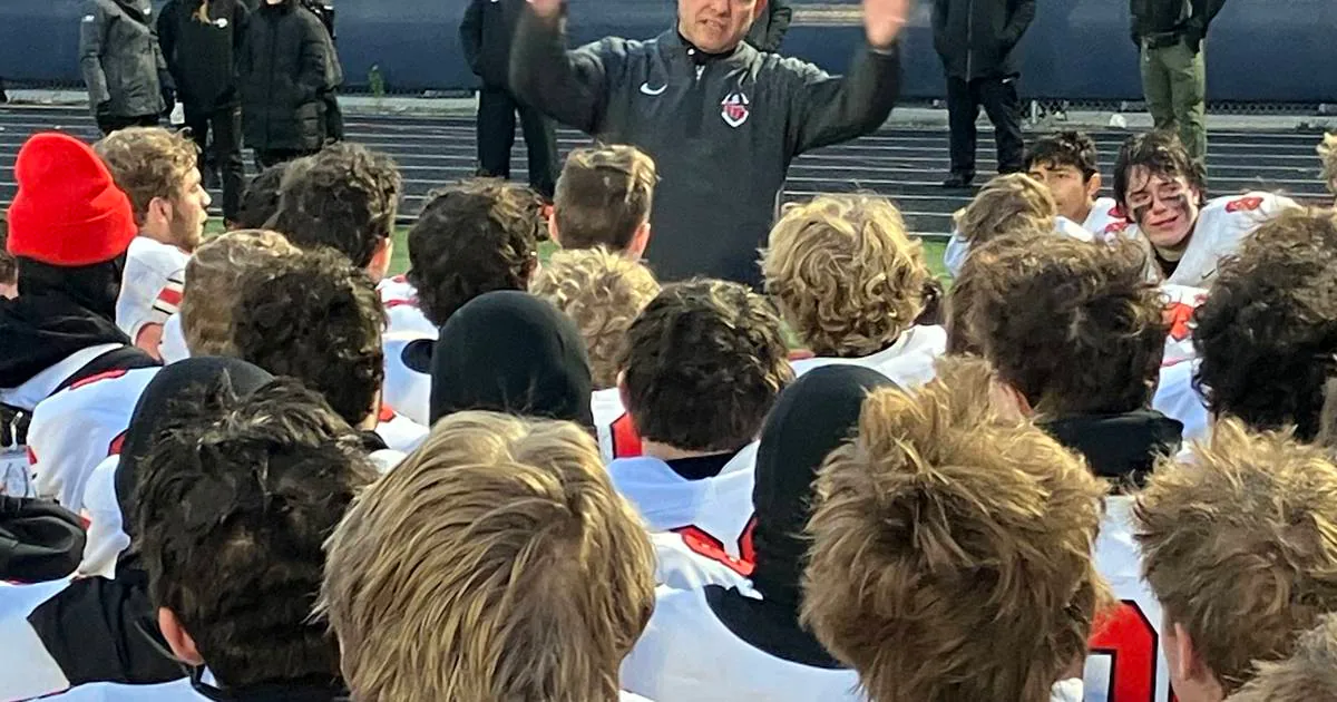 Saul Ruiz’s field goal at the buzzer lifts St. Rita past Lincoln-Way Central