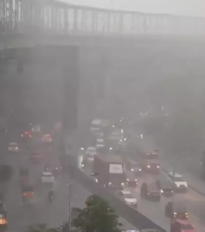 Continuous Rain Affects Cotton Farmers In North Telangana