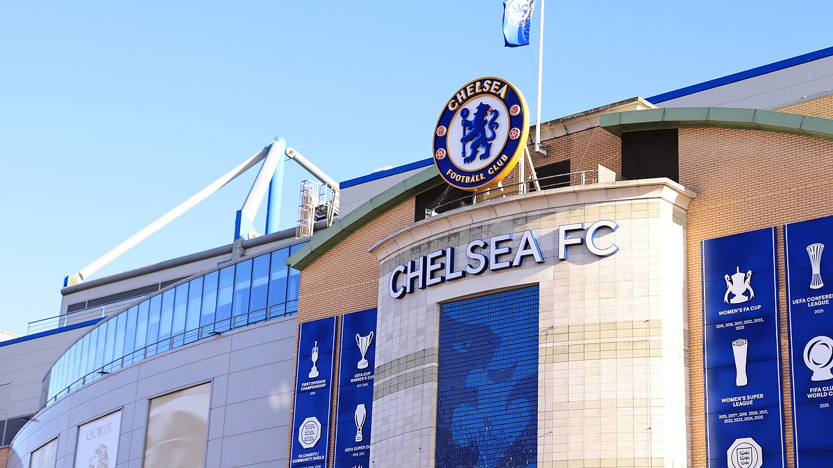 Chelsea vs Wolves - Premier League LIVE: Latest score, team news and updates as winless strugglers play first game since Vitor Pereira's sacking