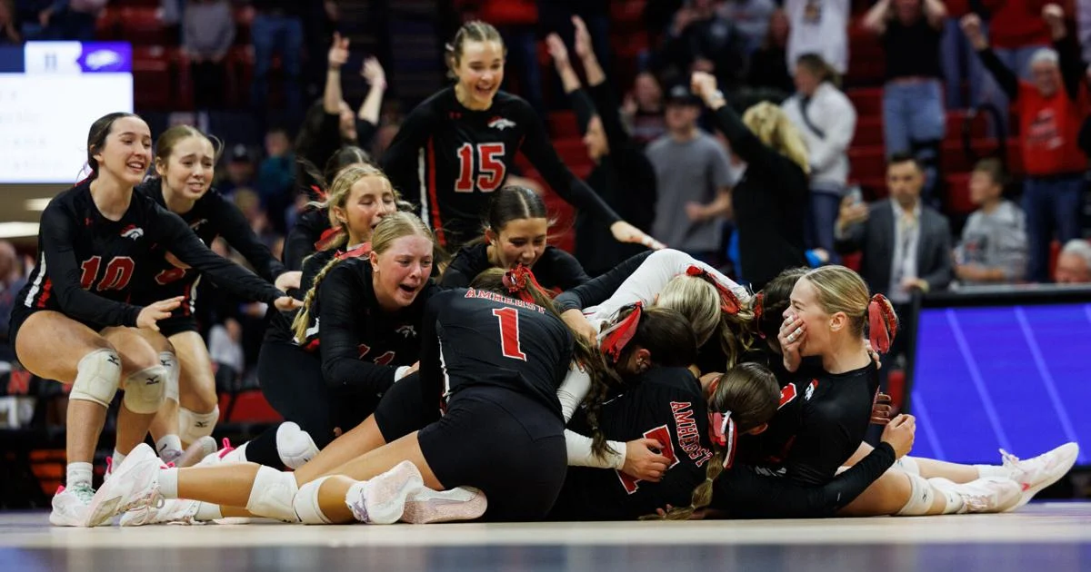Amherst wins the Class D-1 state volleyball title