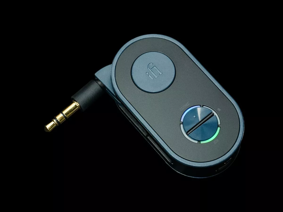 Review: iFi Travel Up gives you the best quality audio in the air and on the road