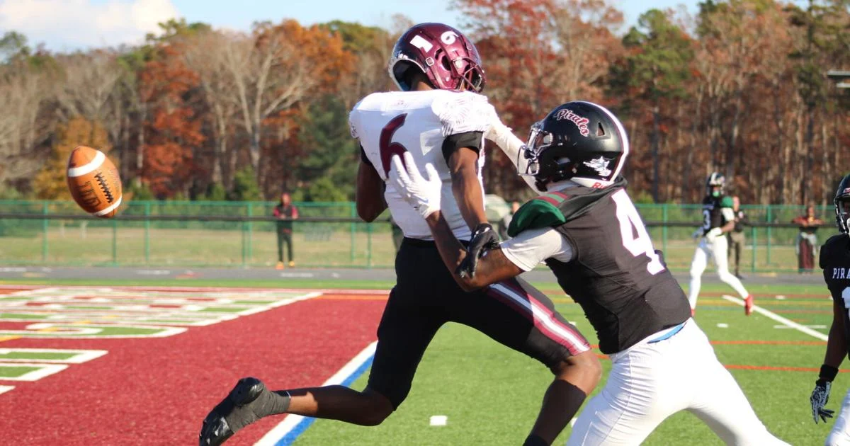 Cedar Creek holds off Pleasantville to reach final