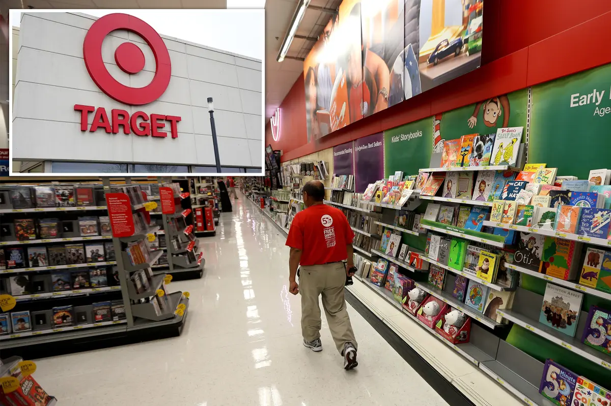 Target mandates smiles and small talk in bid to lift holiday sales