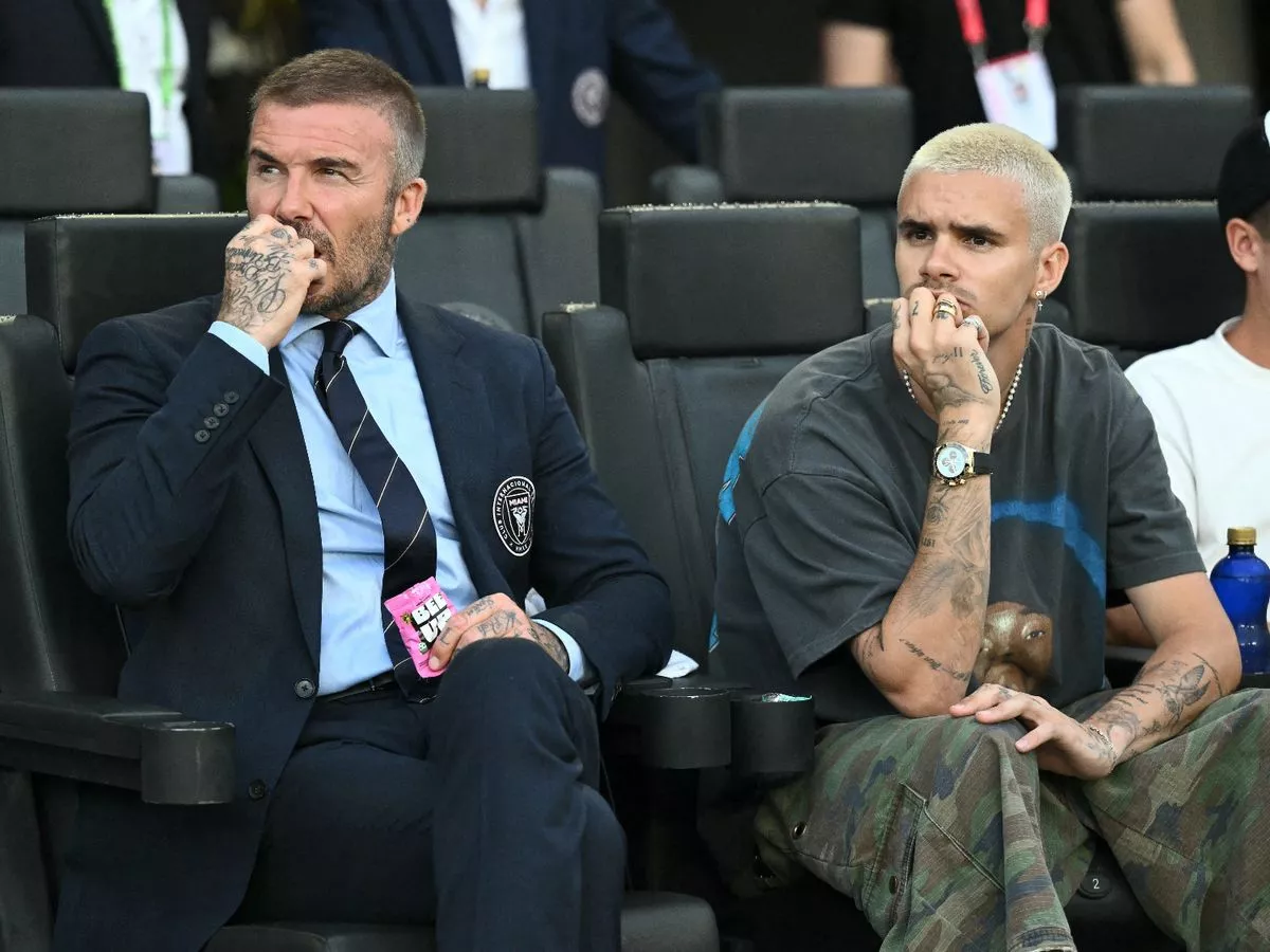 Arsenal news: Arsene Wenger turns Romeo Beckham against his dad as £30m deal blocked