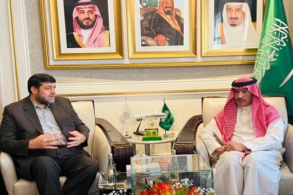Iranian Red Crescent chief meets Saudi Ambassador