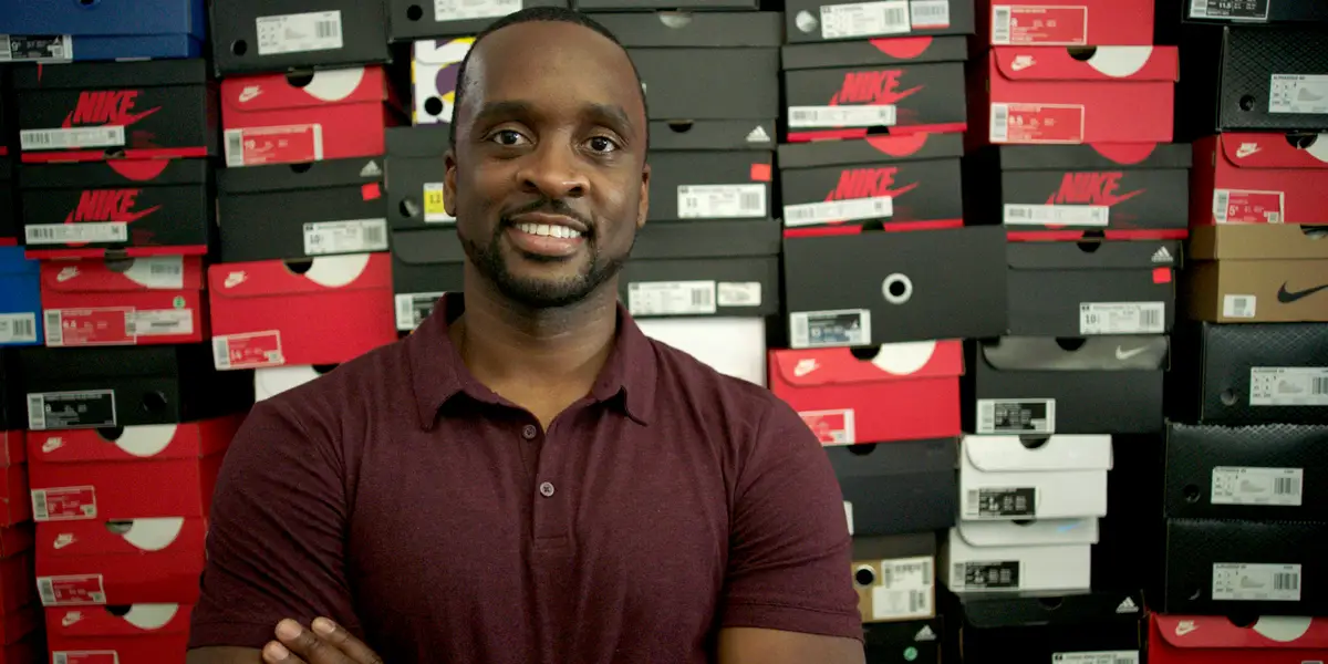 A Lawyer Turned His Shopping Hobby Into a 6-Figure eBay Side Hustle