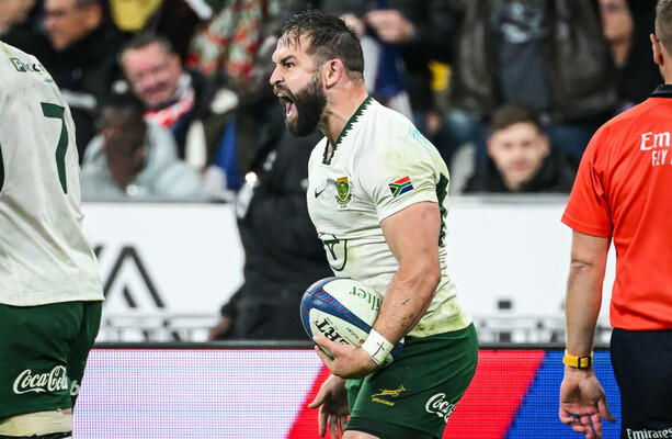 14-man South Africa hold off France in thriller