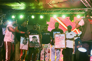 YFM honors R2Bees for global impact and cultural excellence at 2025 Area Codes Jam