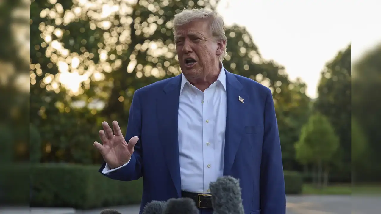 Trump Now Says '8 Planes Were Shot Down' in India-Pak Conflict