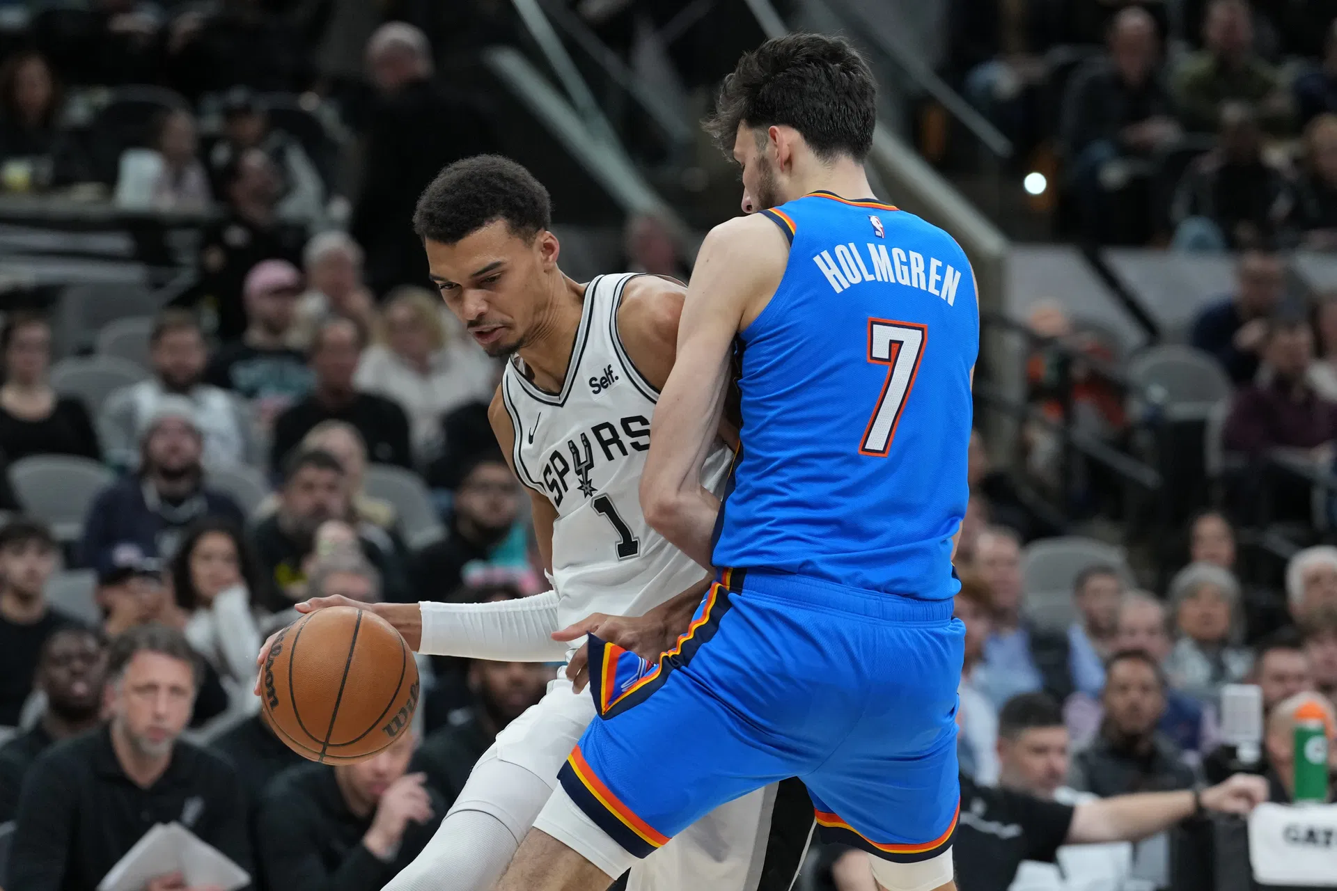 NBA Insider Reveals Chet Holmgren's Championship Acting as Secret Motivational Pill for Victor Wembanyama: "One up on him"