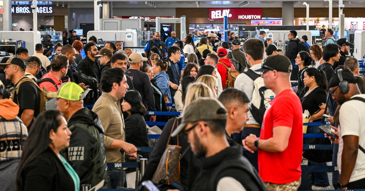 Live updates: Travelers face mounting delays as FAA cuts snarl major airports