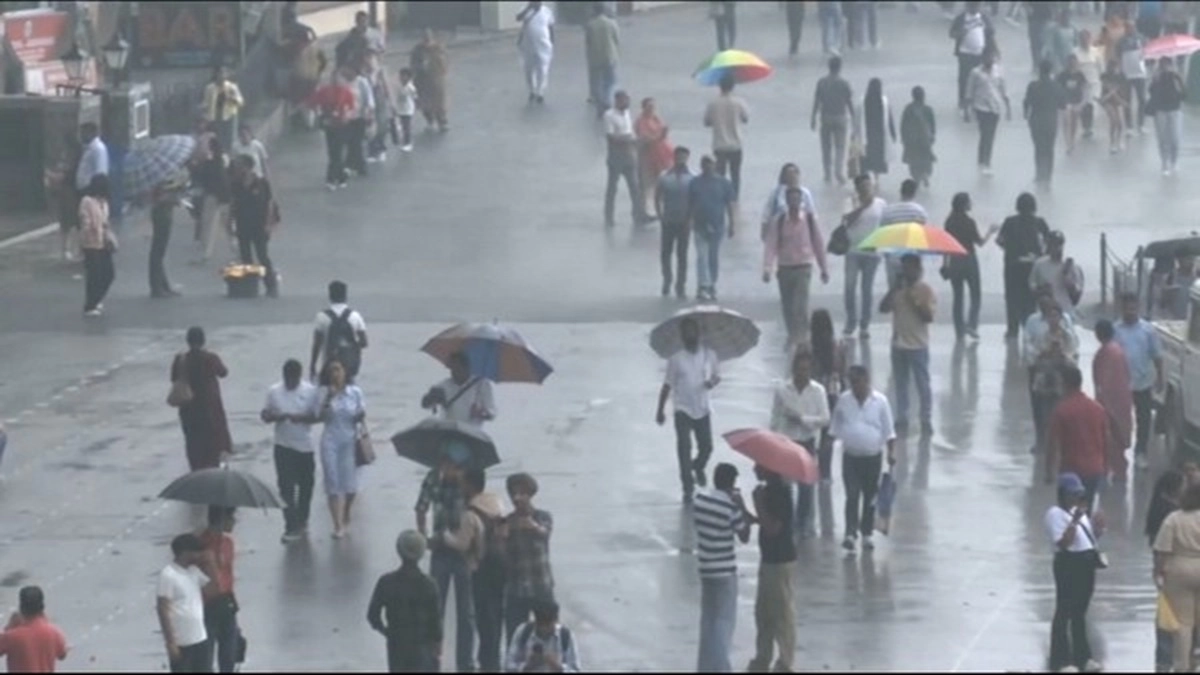 Cyclone Montha: IMD Issues Red Alert in Telangana As Heavy Rain Continues Under Impact of Cyclonic Storm