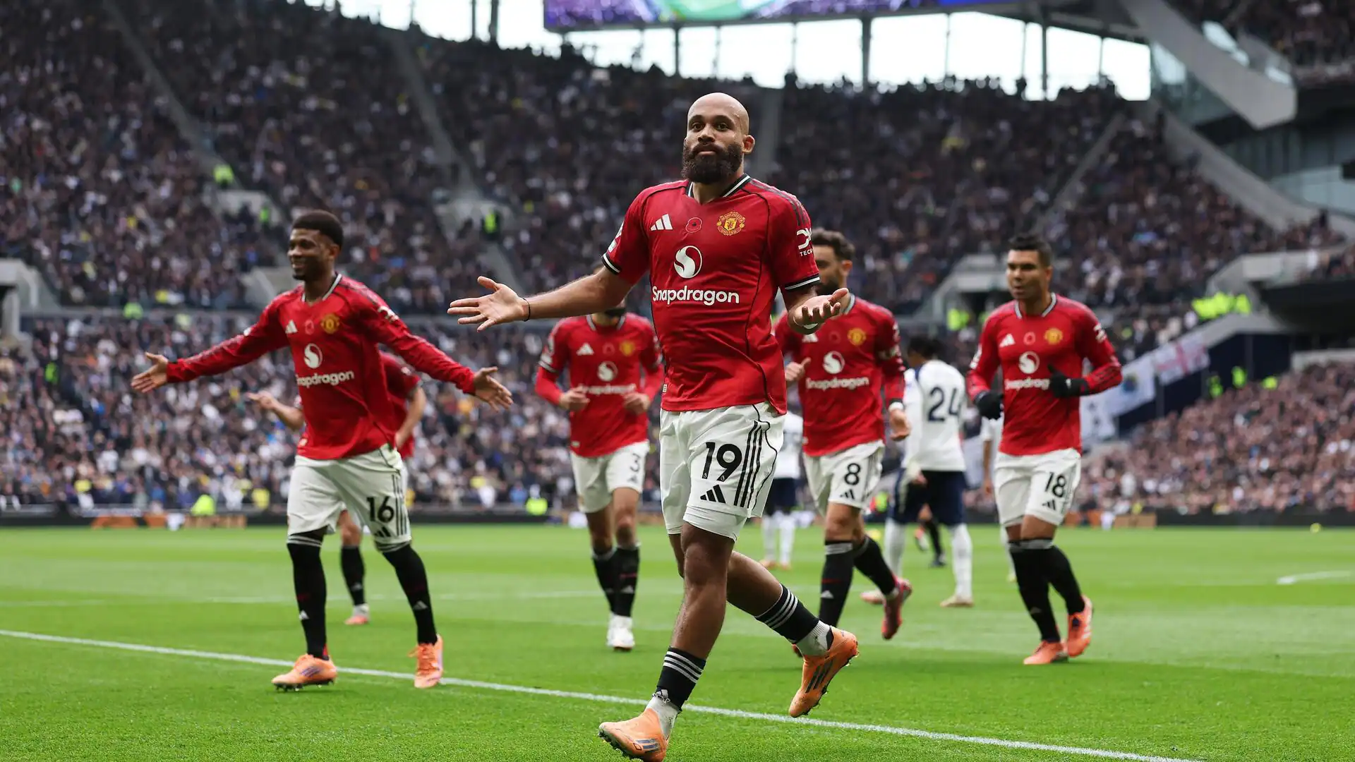 Manchester United manager Ruben Amorim rues dropped points against Tottenham