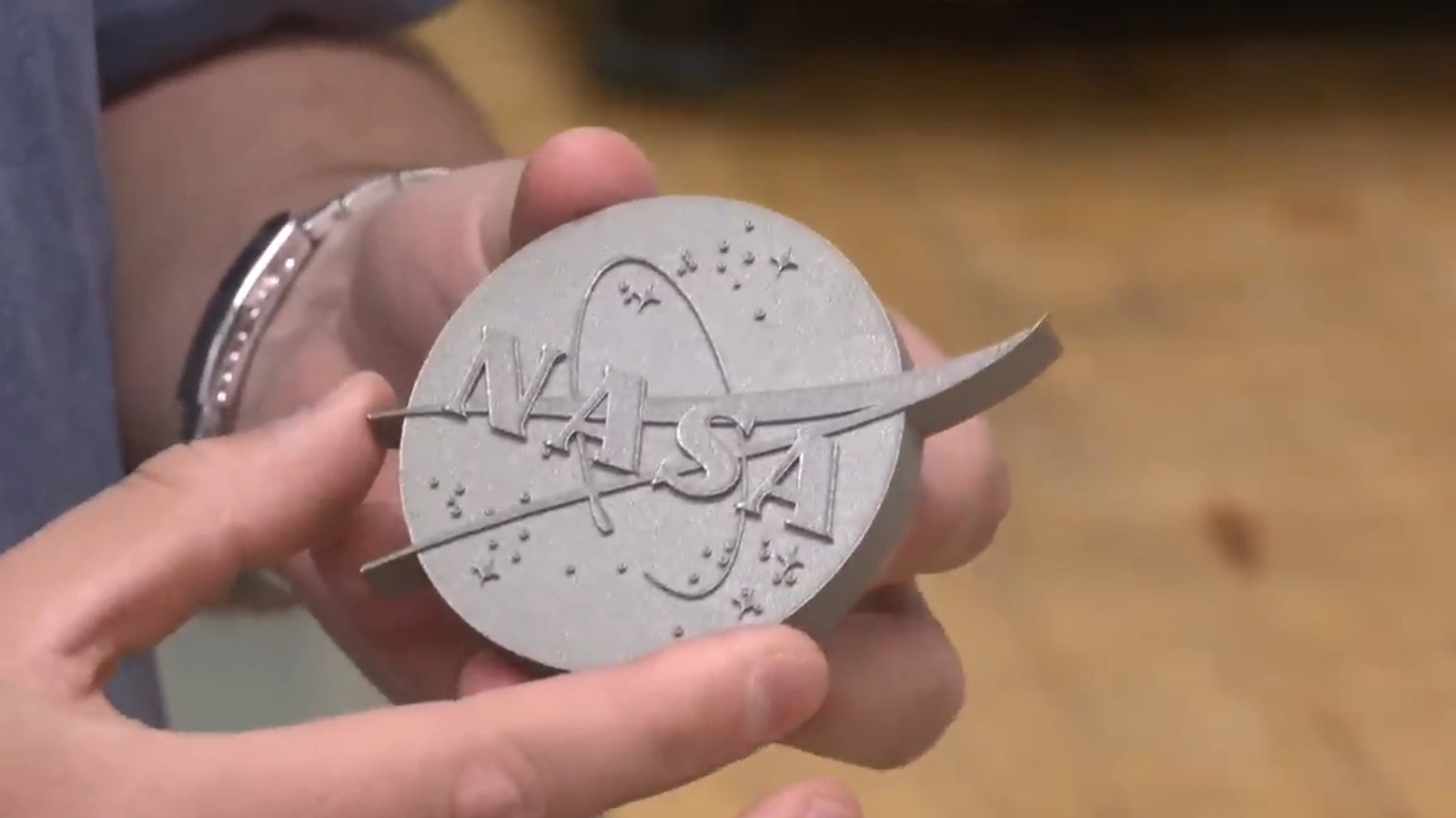 This Material Can Withstand Up To 2,000 Degree Temps - Here's What NASA Made It Out Of
