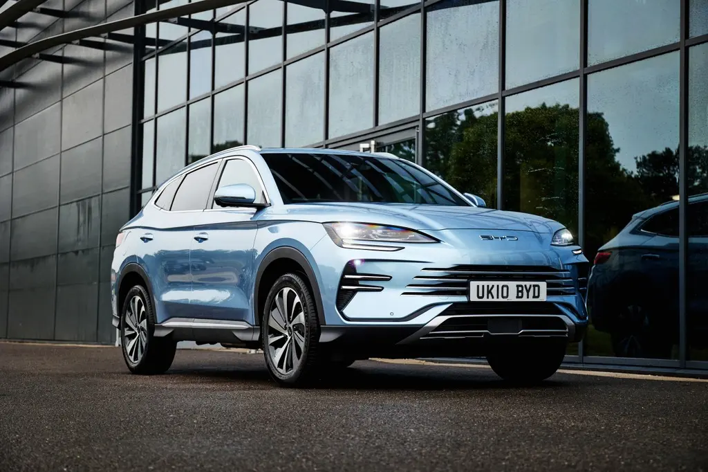 BYD Seal U DM-i review: plug-in hybrid SUV offers value and range