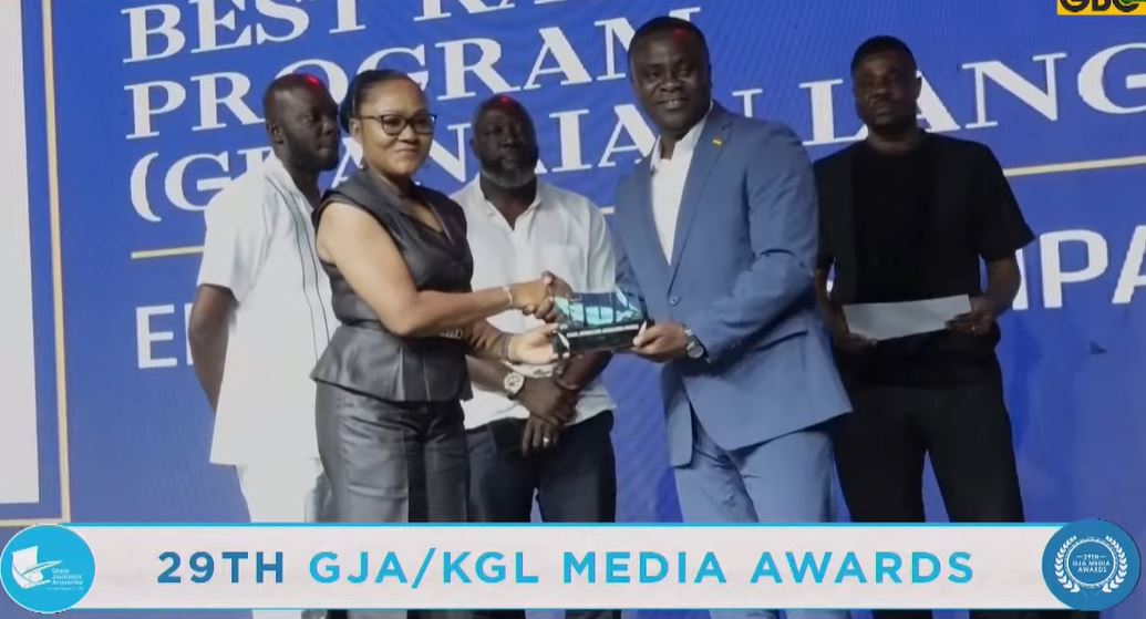 Asempa FM’s ‘Ekosiisen’ wins Best Radio/TV Programme (Twi) at 29th GJA Awards