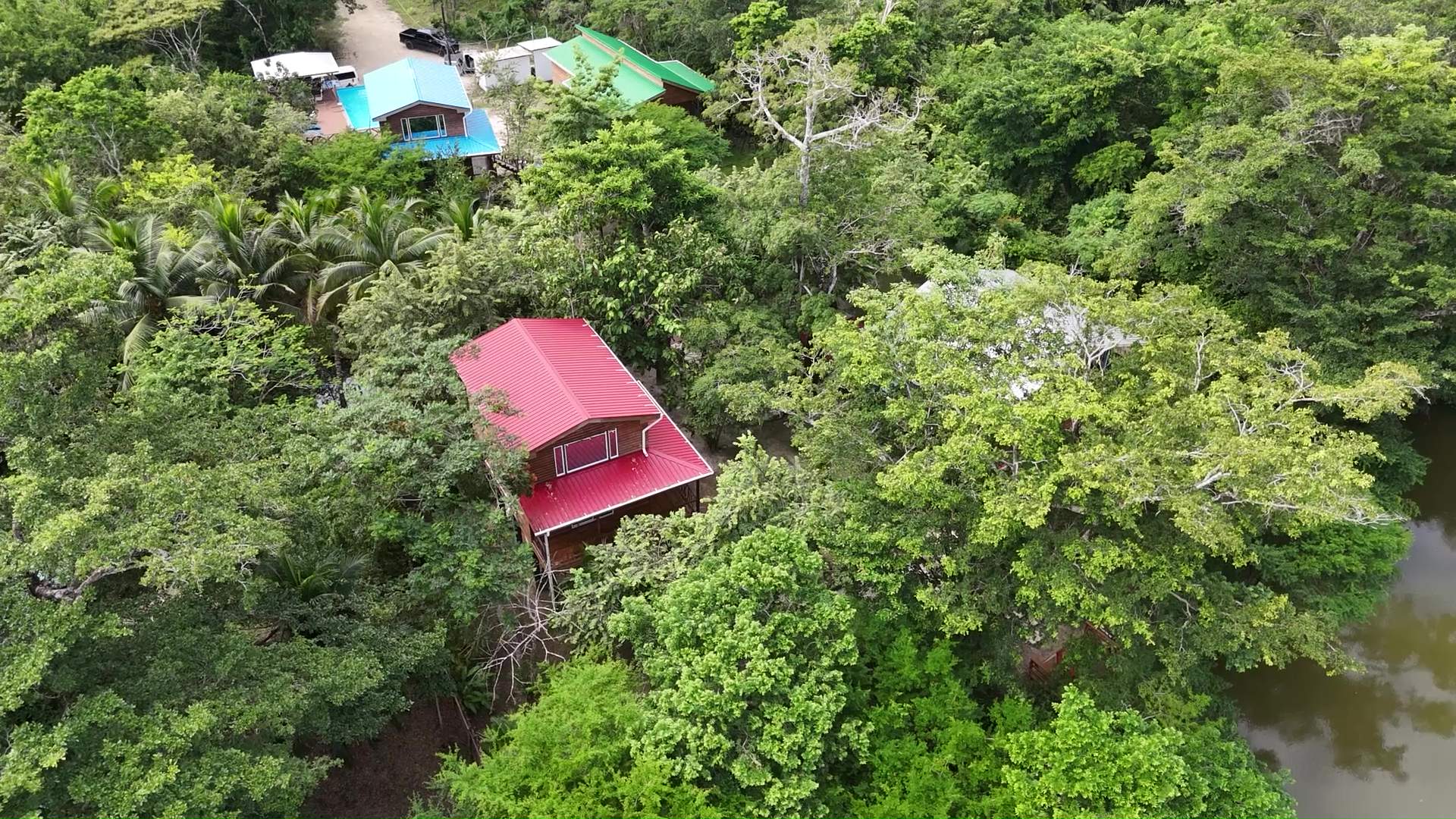Belize Jungle Retreat Turns Legal Battleground