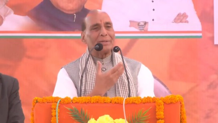 Mahagathbandhan prefers ‘corrupt’ leader as CM face: Rajnath Singh