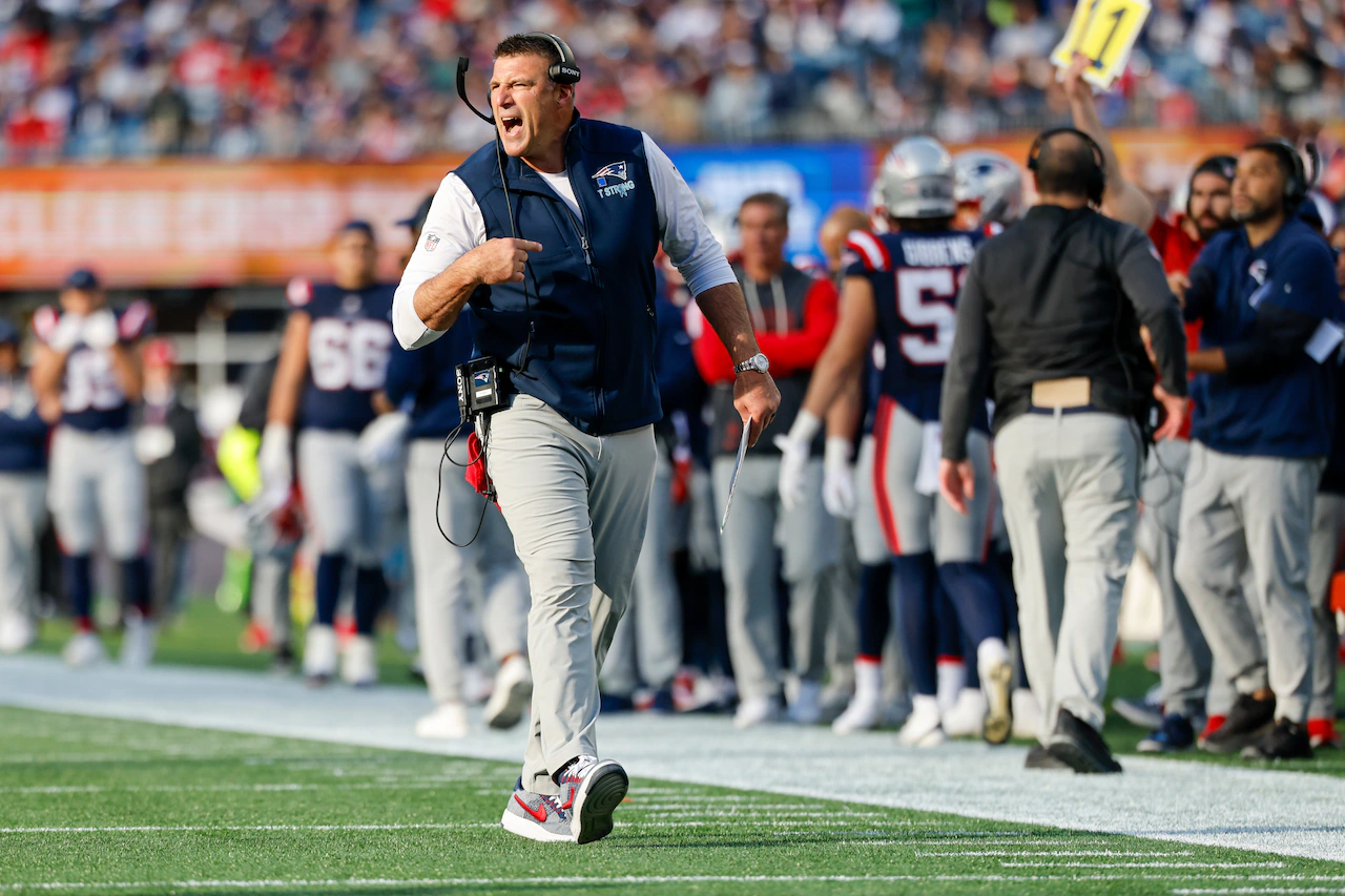 Grading the Patriots position groups heading into second half of season