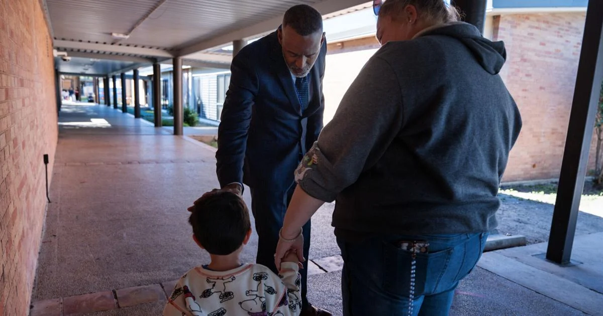 Government shutdown hurting some schools more than others