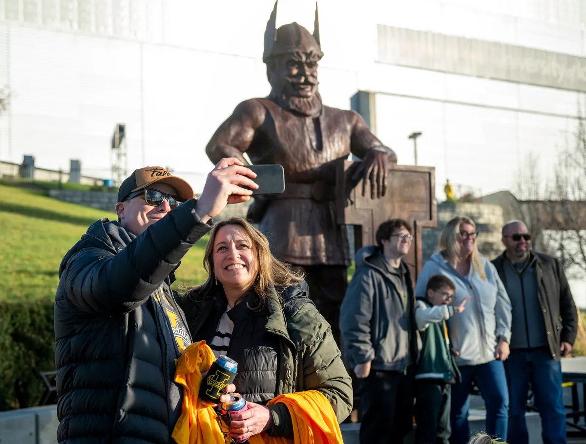 Joe Vandal statue unveiled in front of Kibbie Dome