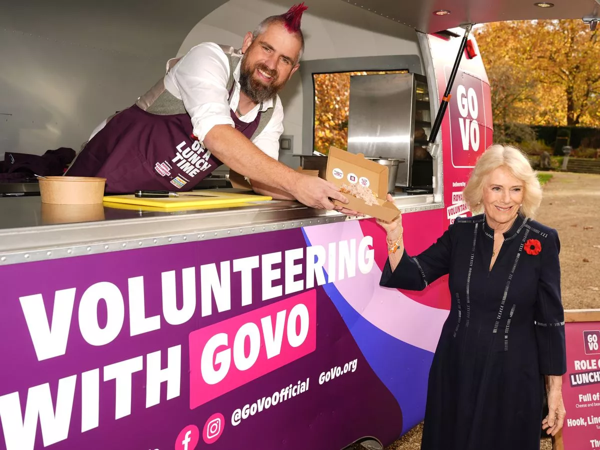 Catering Queen: Viral Tiktok star says Camilla 'natural' at serving traditional British dish