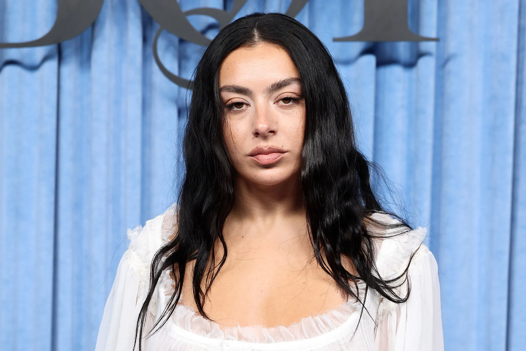 Charli xcx Reveals How Velvet Underground Inspired Her ‘Elegant & Brutal’ Song for ‘Wuthering Heights’