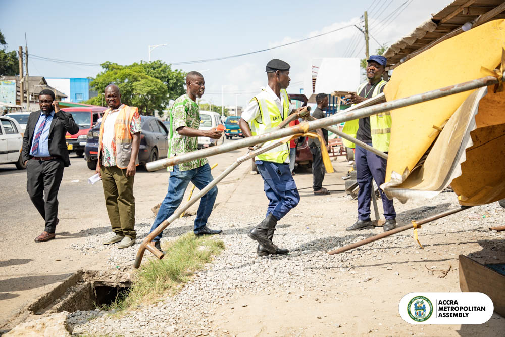 AMA clears illegal structures along Korle Bu road