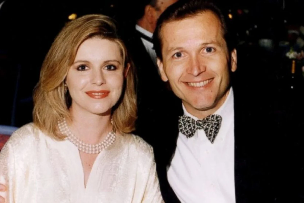 Martin MacNeill had a model wife, stellar career and 8 children. Then he met Gypsy online. - Mamamia