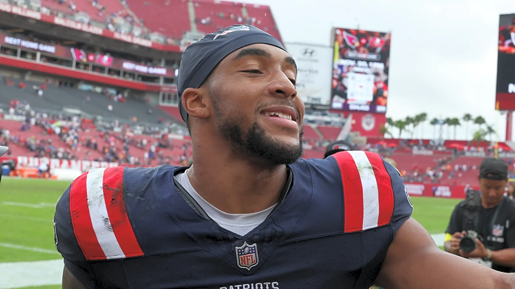 TreVeyon Henderson has historic breakout performance in Patriots' seventh straight win