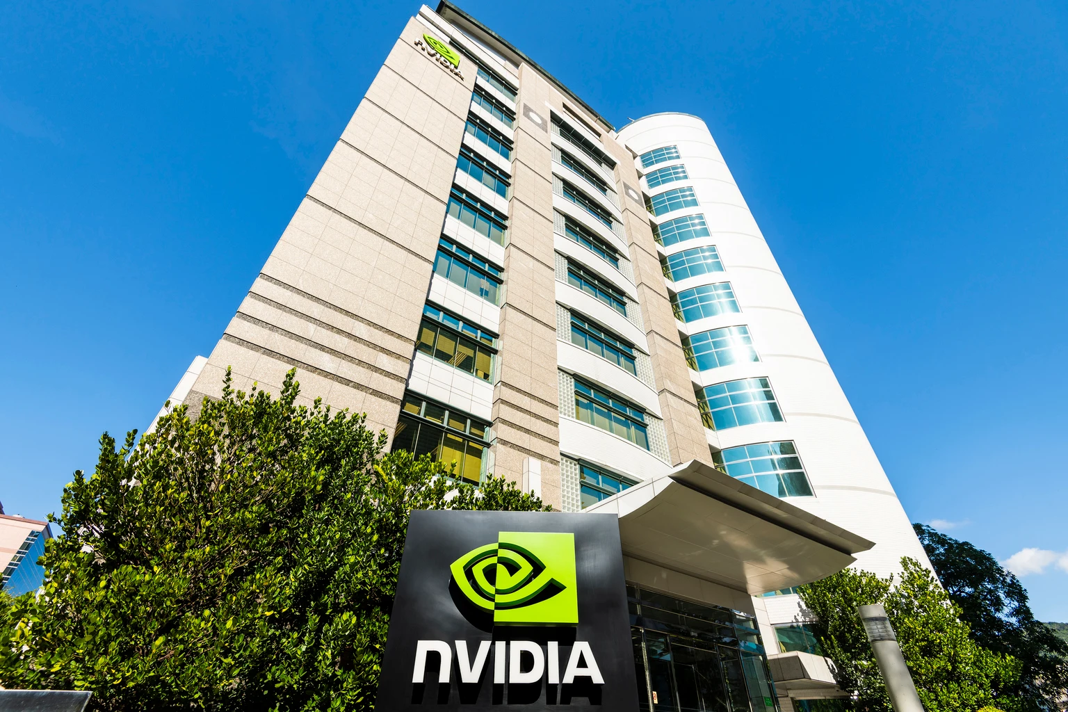Nvidia's Q3: Poised For Another Blowout (Rating Upgrade)