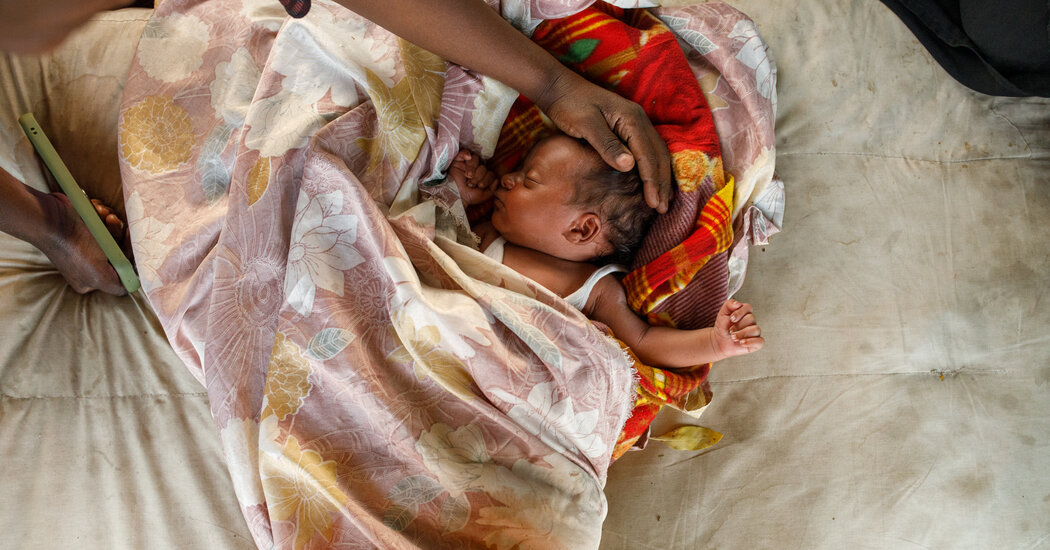 Unwed Mothers and Their Children Are Trapped in Saudi Arabia