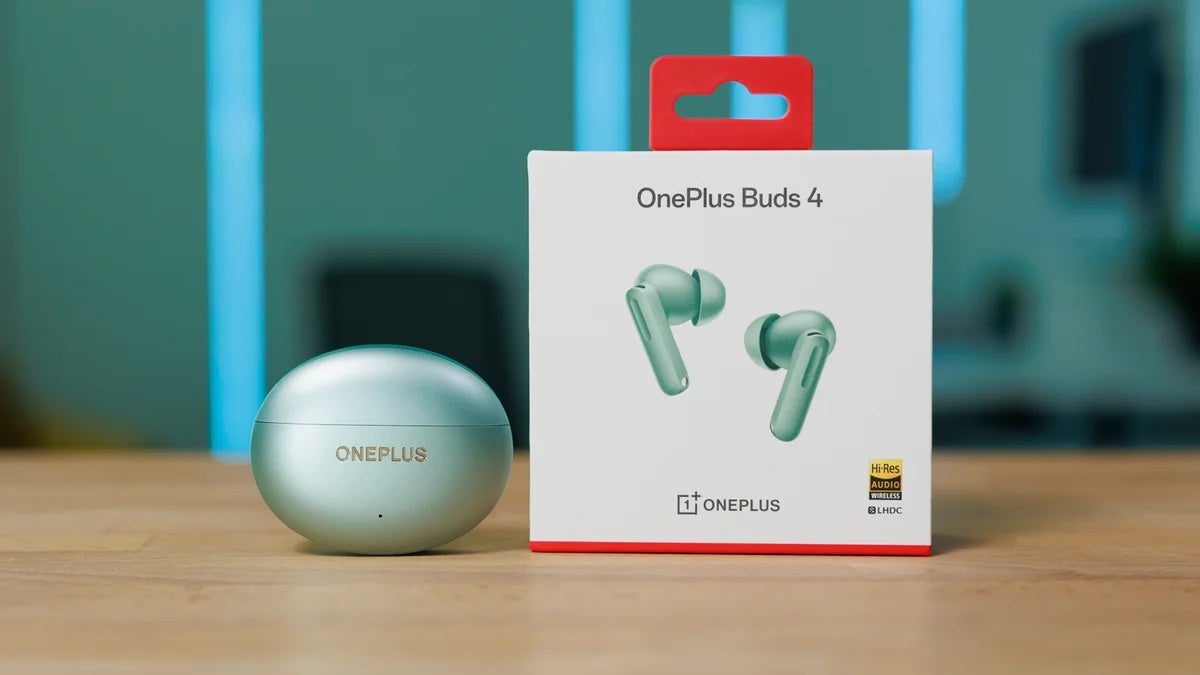 Early Black Friday deal makes the 'flagship-level' OnePlus Buds 4 the ideal stocking stuffer