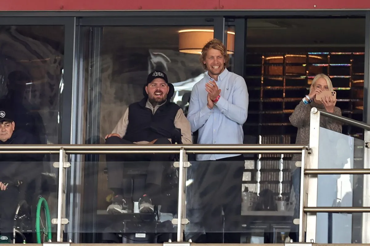 745 Game for MND raises £110,000 as rugby union and league come together