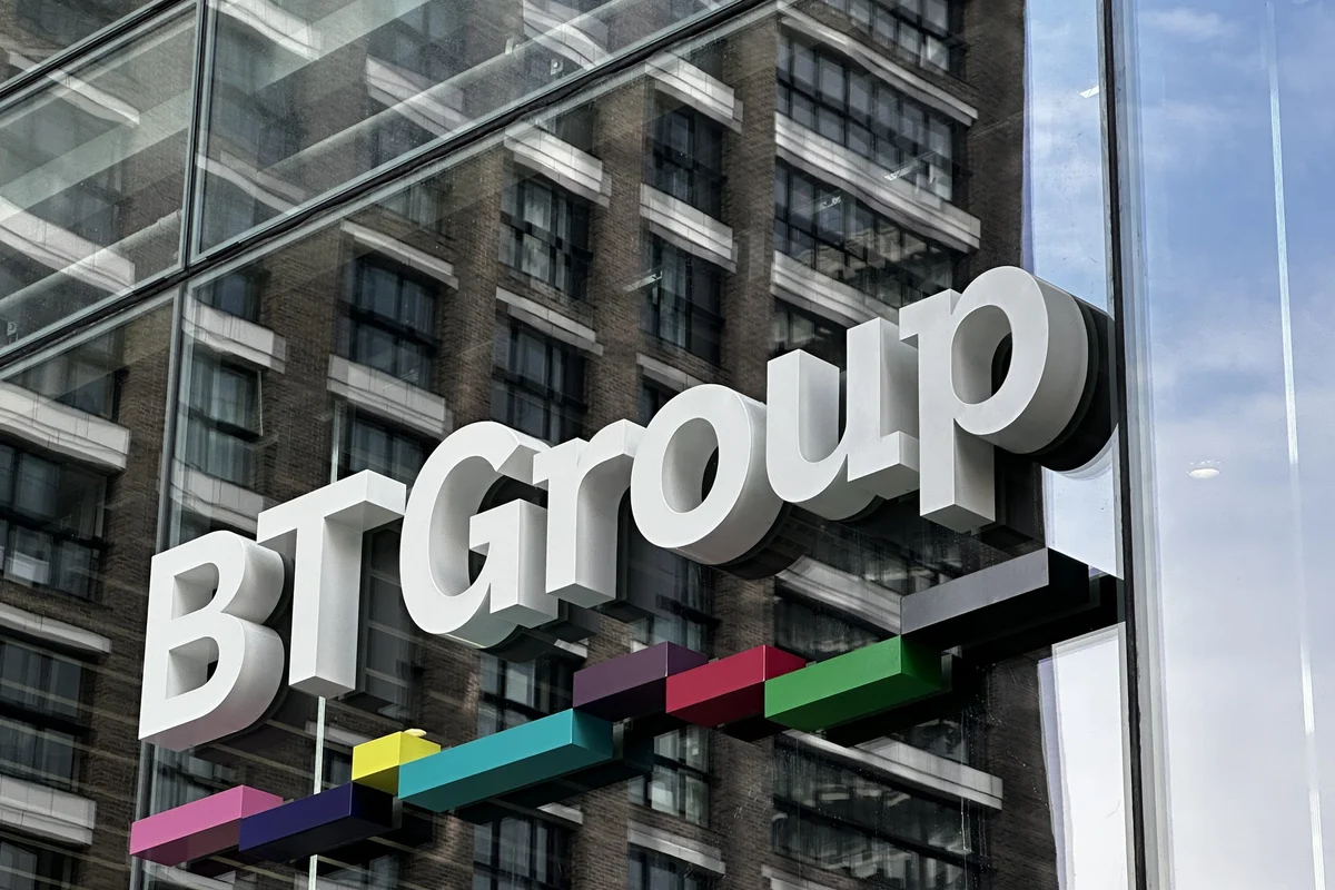 BT loses broadband customers to rivals and sheds another 5,000 jobs